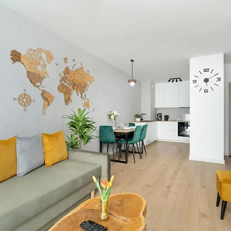 Spacious Apartments With Parking & Balcony In Poznan By Noclegi Renters Екстер'єр фото